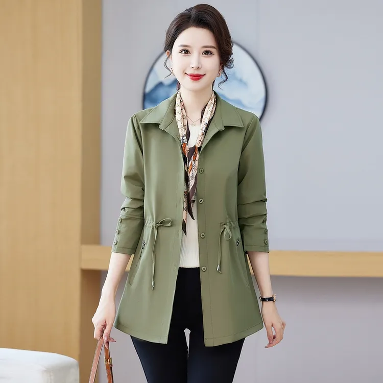 新款中年时尚妈妈装春秋薄款收腰风衣外套中长款洋气女士优雅上衣