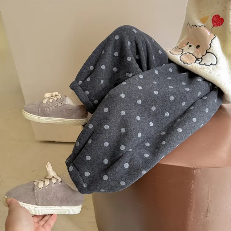 小女童洋气圆点秋冬季外穿一体绒休闲裤宝宝2025新款加厚裤子冬装