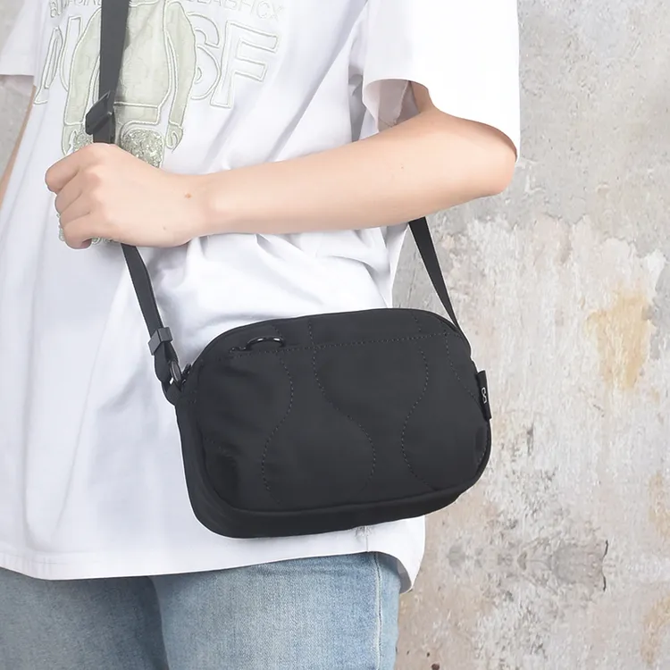 迷你轻便斜挎手机小号纯色简约百搭女包日常通勤户外防水布单肩包