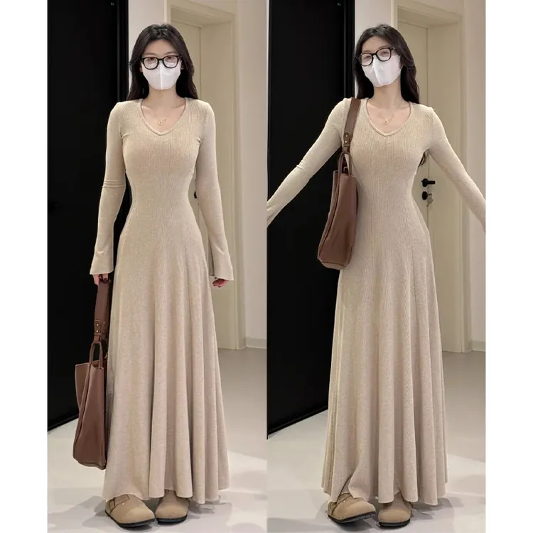 卡其色v领长袖针织连衣裙女大衣内搭包臀长裙子韩系早秋冬季穿搭