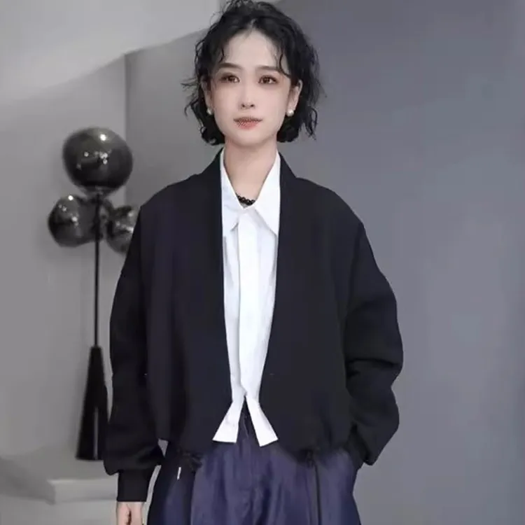 2025春季新款法式慵懒风黑色V领开衫短外套女下摆抽绳设计感上衣