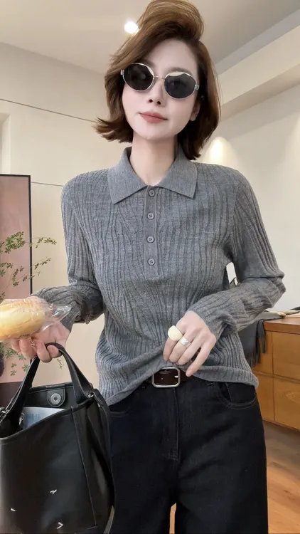 月月 2025秋冬新款小众设计极简风皱感百搭POLO针织衫 2511C7482