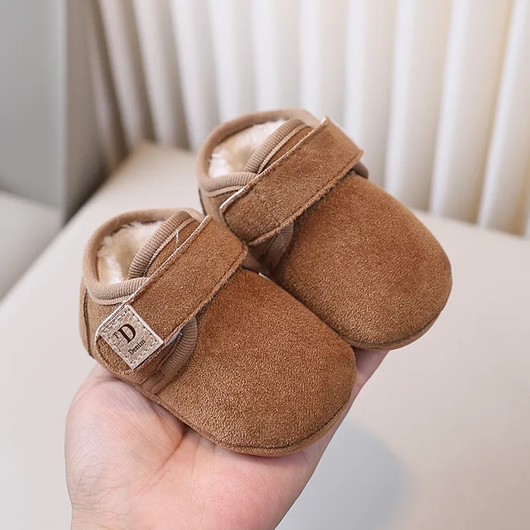婴儿鞋软底保暖雪地靴男女宝宝1岁加厚加绒棉鞋6-8-12个月不掉鞋9