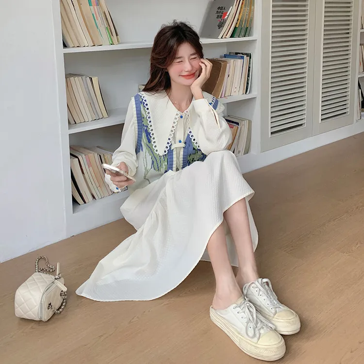 米白色法式娃娃领连衣裙套装女2025春季新款油画风针织马甲两件套