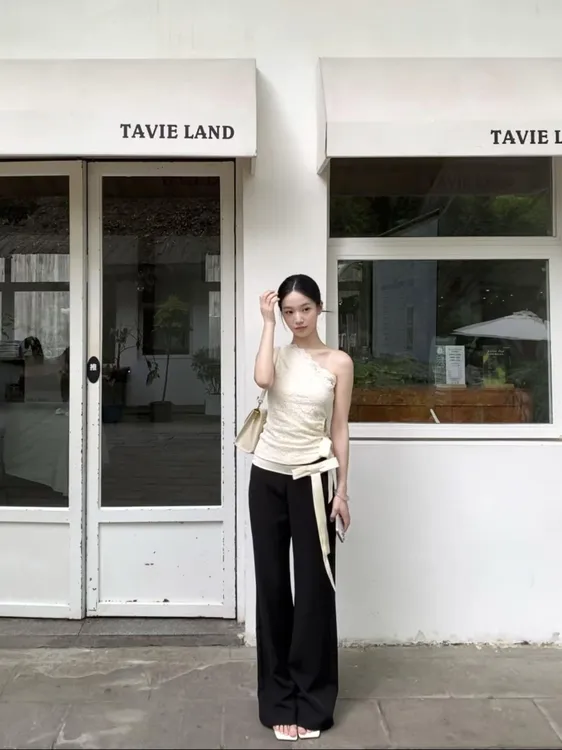 2025夏季新款时尚打底背心气质显瘦洋气休闲百搭性感辣妹外穿上衣