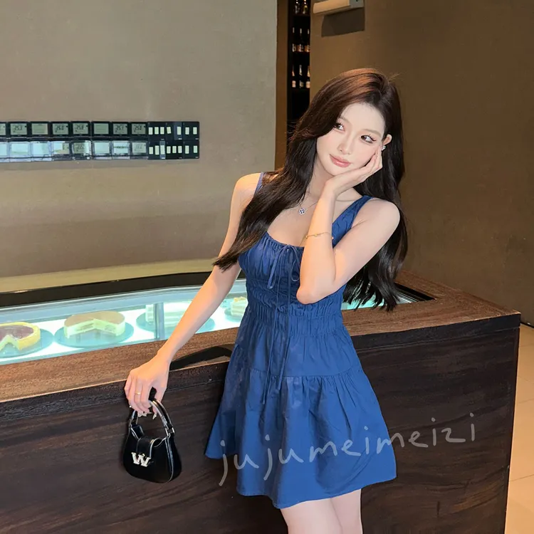 Crainfull【天赐小蛮腰】纯欲减龄打揽蓬蓬裙藏蓝显白神器连衣裙