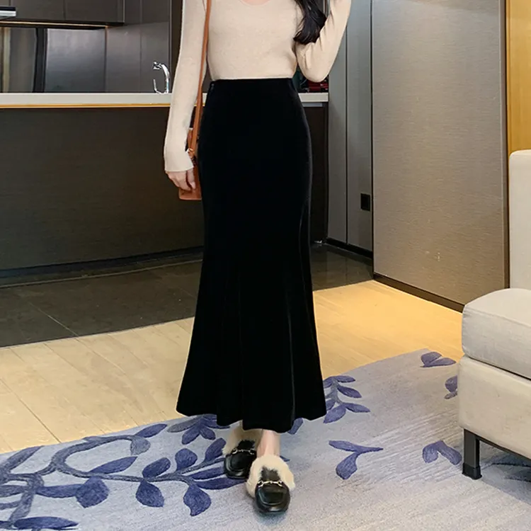 黑色金丝绒鱼尾半身裙女2025新款今年流行爆款秋冬高级感包臀裙子