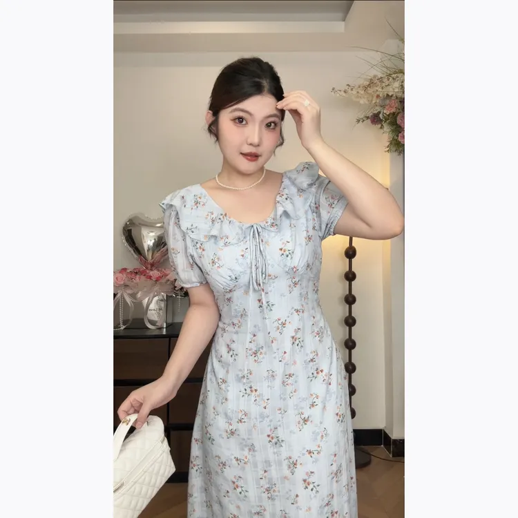 大码mm蓝色碎花荷叶领连衣裙法式茶歇温柔系掐腰显瘦系带休闲裙子