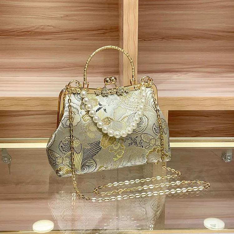 【蝶恋花】质感金色包时尚新款贝壳包手工刺绣手提包串斜挎单肩包