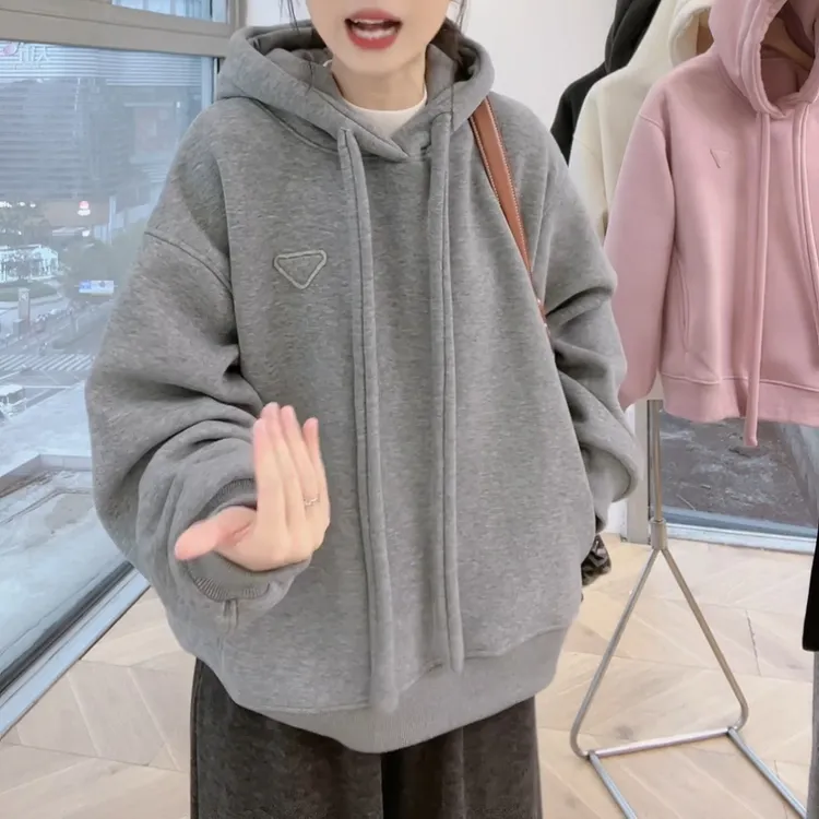 秋冬新款简约高品质连帽百搭长袖加绒加厚卫衣女LK2500353