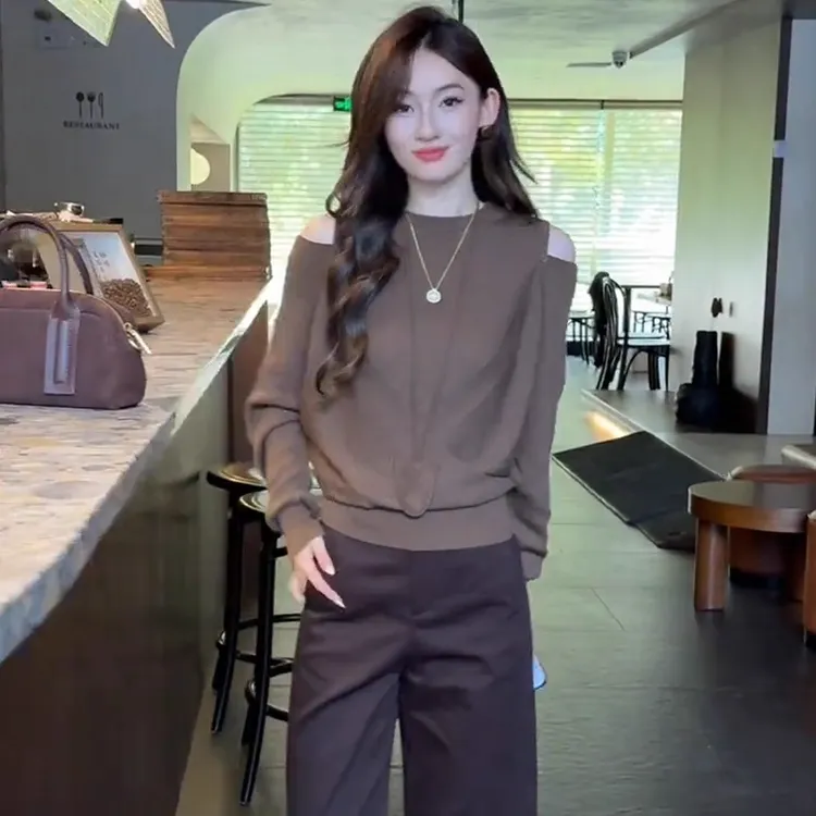 时尚短款毛针织衫女2025秋季新款洋气设计感小众露肩显瘦打底上衣