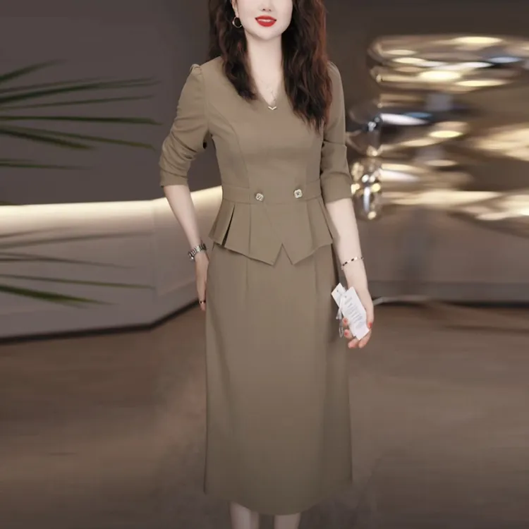 梭织精纺洋气衣服女2025秋季新款长袖气质显瘦拼接假两件连衣裙子