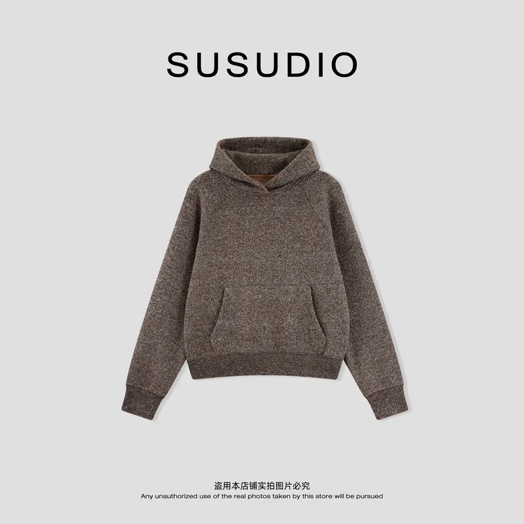  SUSUDIO 冬季加绒羊毛保暖柔软肌理感花纱色连帽卫衣 60049
