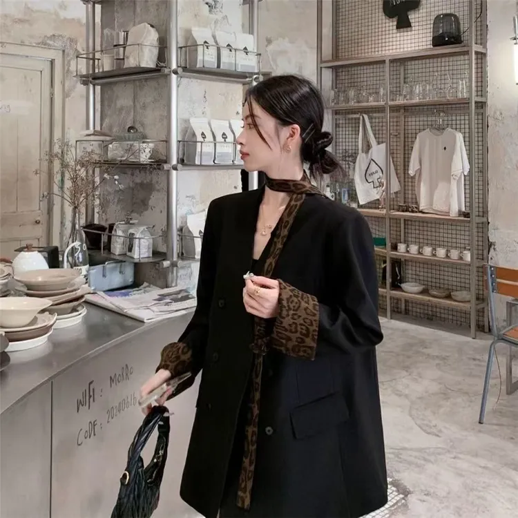 高级感洋气豹纹飘带黑色小西装外套女长袖2025春秋宽松休闲西服