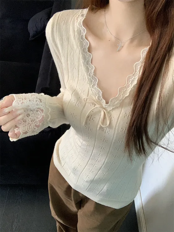 韩系蕾丝花边v领针织打底衫女秋季高级感纯欲风独特漂亮长袖上衣