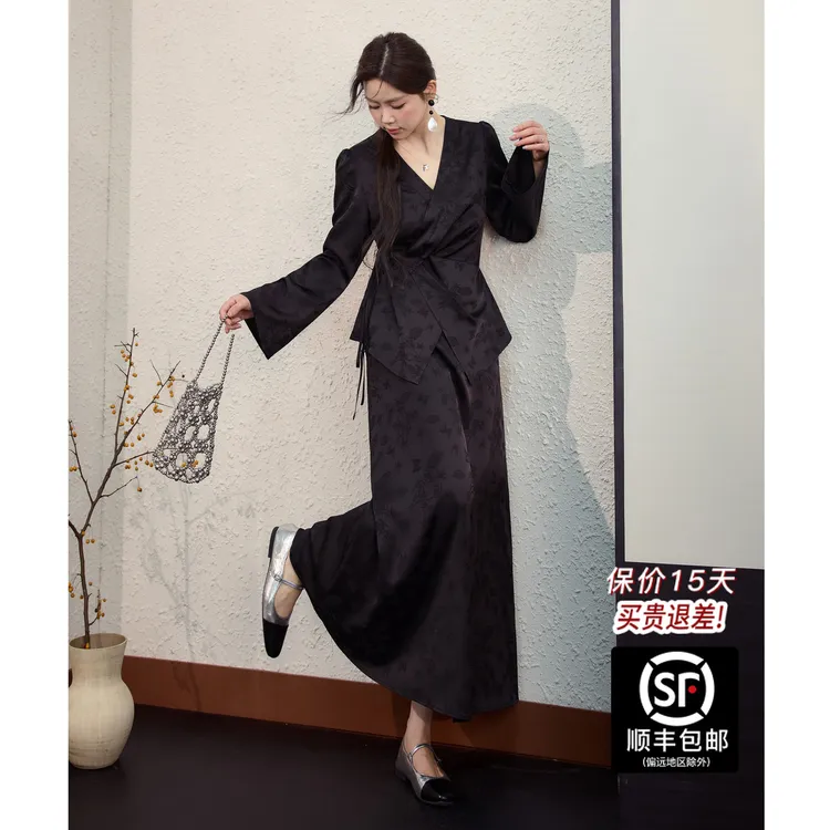 蓝语大码女装气质复古收腰显瘦上衣黑色提花半身裙早秋套装02641