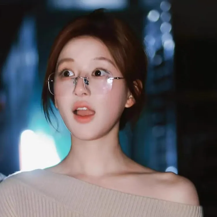 许妍赵露思同款无框平光眼镜女高智感Y2K可配度数近视眼镜框银色