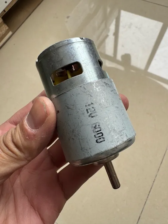 12V高转速纯铜电机一个(转速6000转)