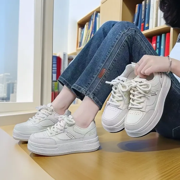 厚底休闲板鞋女2025新款时尚百搭小白鞋休闲板鞋轻便系带低帮鞋