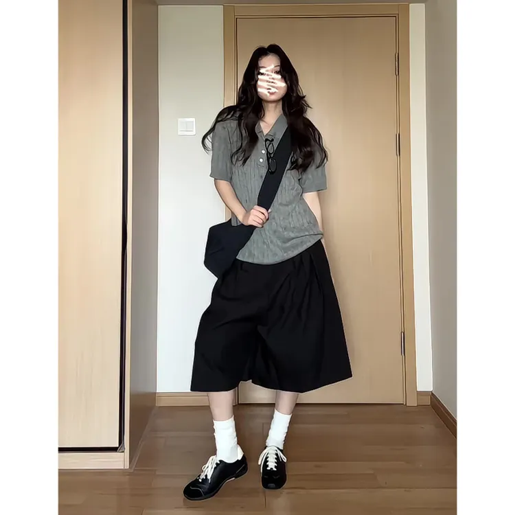 2025夏季新款女韩系穿搭翻领修身针织上衣百搭高腰显瘦阔腿短裤