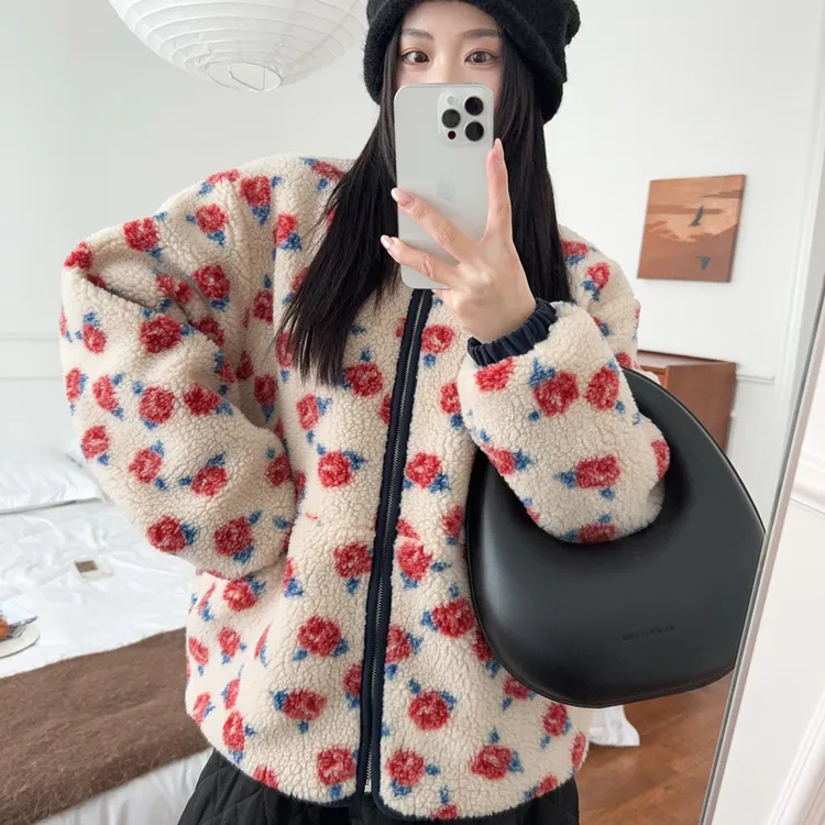 25冬季新款韩国设计师复古法式玫瑰花羊羔毛外套加厚摇粒绒卫衣女