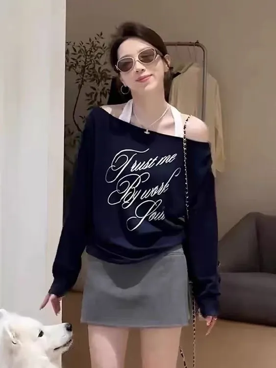 秋季新品设计感一字领斜肩挂脖长袖T恤，修身显瘦时尚字母印花上衣