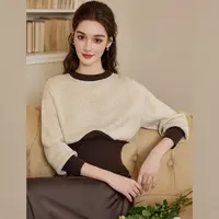 白鹿语25秋冬毛衫内搭落肩撞色拼接软糯毛衣针织衫女BX20054