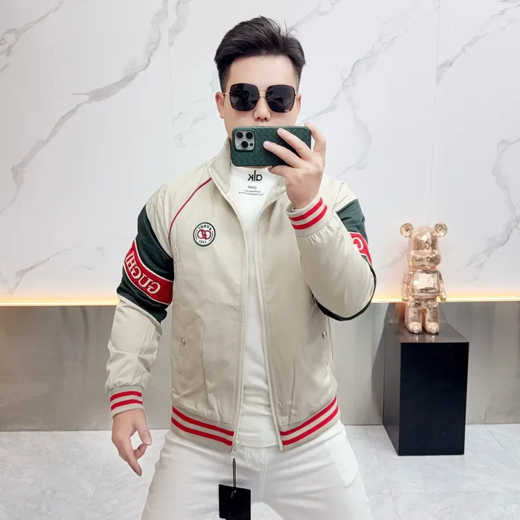 2025冬季新款加棉欧货时尚刺绣立领夹克修身帅气短款网红外套男潮