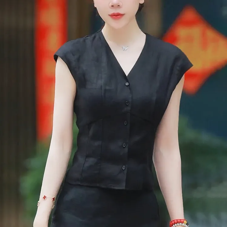 2025夏季新款黑色V领小飞袖衬衫女修身显瘦高级感气质小衫