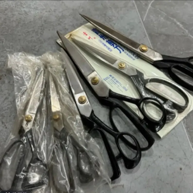 库存正品裁剪剪刀锰钢制作【个别有锈迹，多种包装发货】