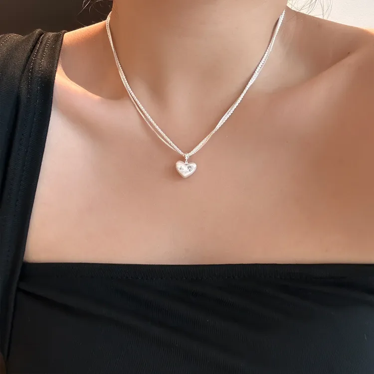oushipei/欧诗佩 铜合金合成锆石项链 气质金属拉丝爱心双层项链
