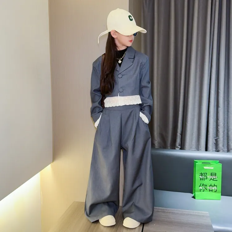 女童西装套装早秋2025女童韩系短款外套休闲西装阔腿裤洋气两件套