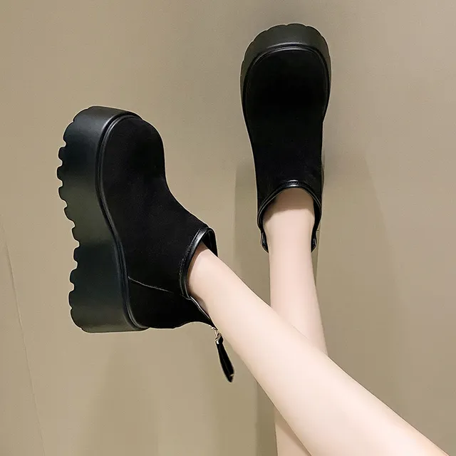 松糕厚底加绒雪地靴女面包短靴2025冬季新款小个子8cm增高勃肯鞋