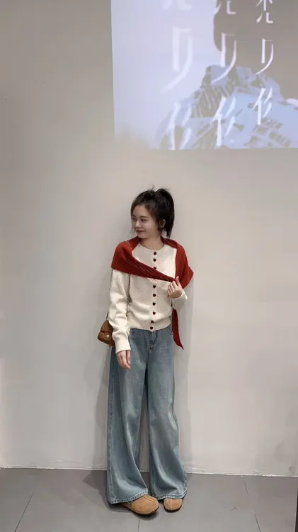 2025秋季新款温柔风单排扣长袖针织开衫女宽松毛衣外套上衣牛仔裤