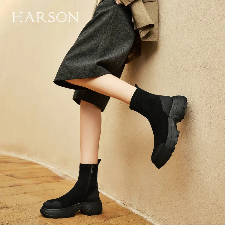 Harson/哈森秋冬英伦风休闲复古时装靴百搭通勤靴子女靴HWA250140