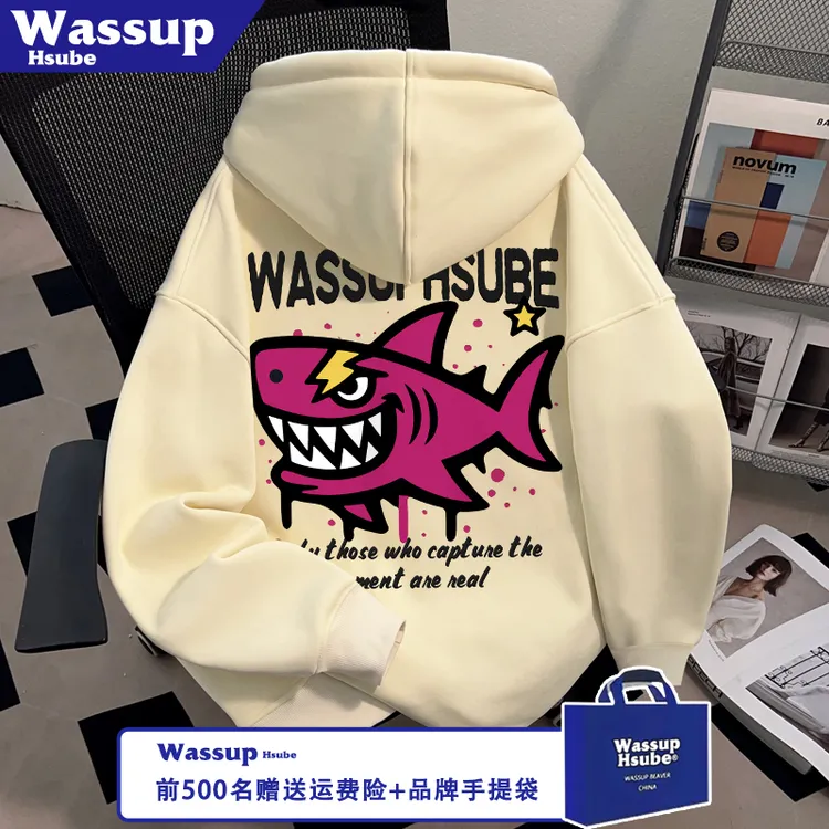 WASSUP HSUBE杏色连帽套头卫衣秋季流行炫酷鲨鱼印花男女同款上衣