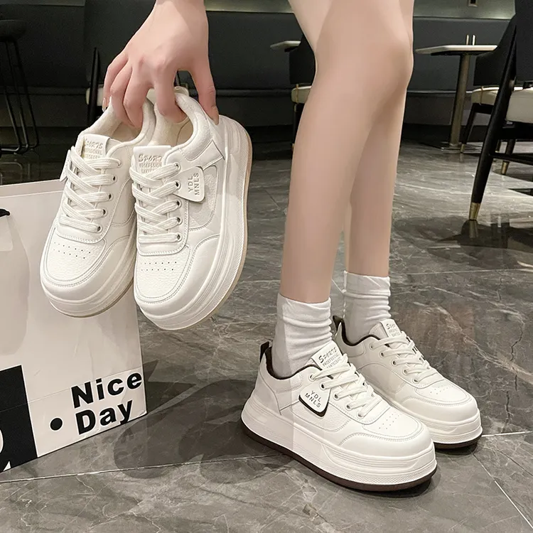 2025超轻水上漂加绒防水小白鞋秋冬韩版简约休闲鞋MSR58681