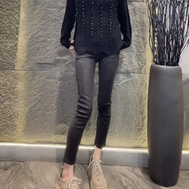 秋季新款重工镶钻窄版牛仔烟管裤大码女装高腰显瘦百搭修身小脚裤