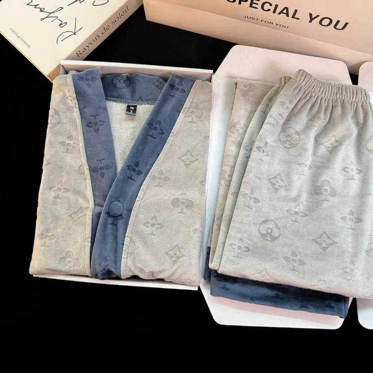 男士睡衣秋冬季加绒加厚海岛绒保暖轻奢高级感长袖V领家居服套装