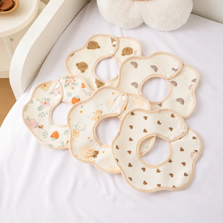 春夏宝宝口水巾纱布纯棉婴儿新生儿吃饭防水围嘴卡通吸水防污口水