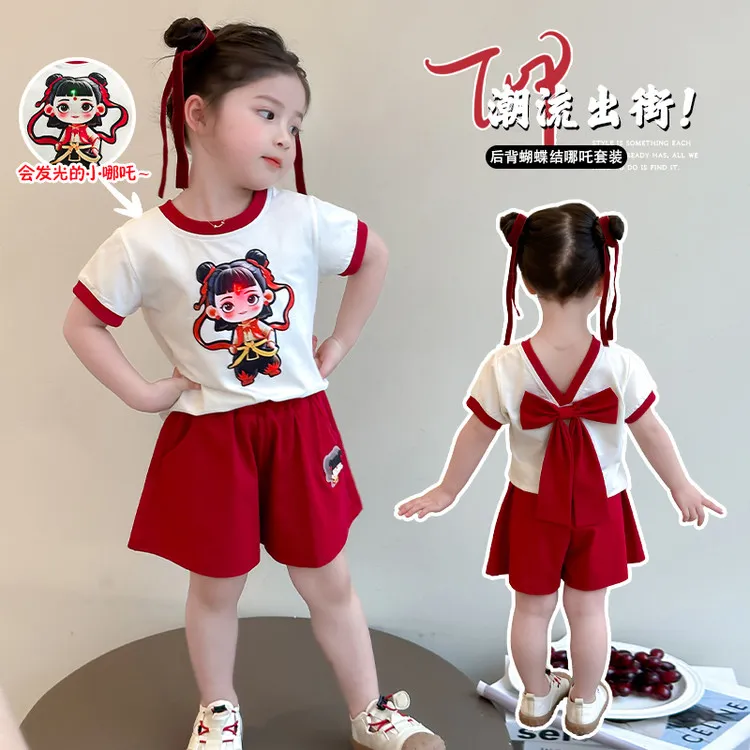 女童哪吒亮灯短袖套装2025夏季小女孩洋气蝴蝶结休闲短裤两件套潮
