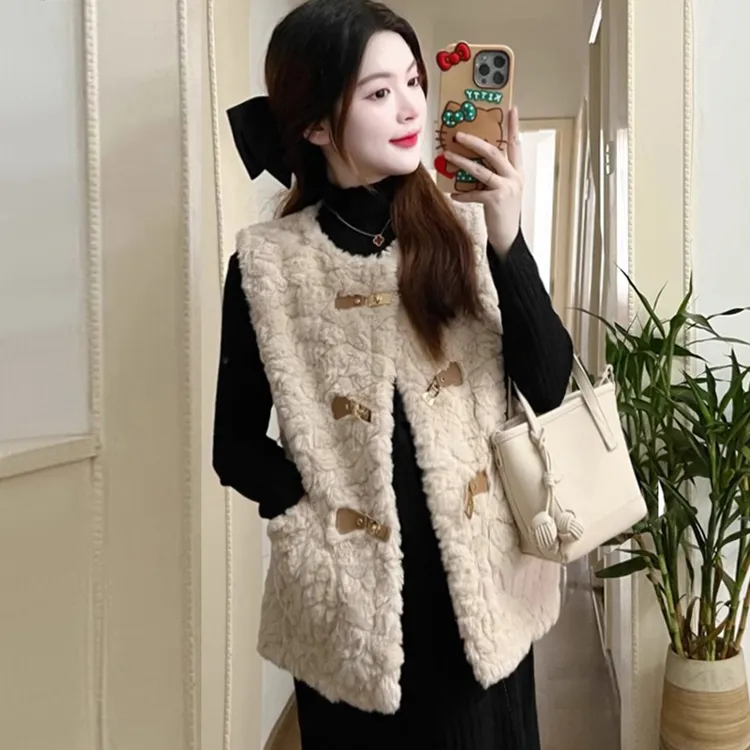 毛毛马甲女秋冬加厚保暖短款金属对扣欧货外穿毛绒舒适百搭款4105