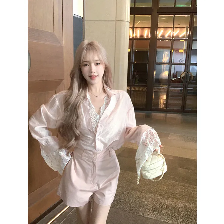 2026春季新款性感纯欲风慵懒防晒衬衫时尚设计感蕾丝衬衫短裤套装