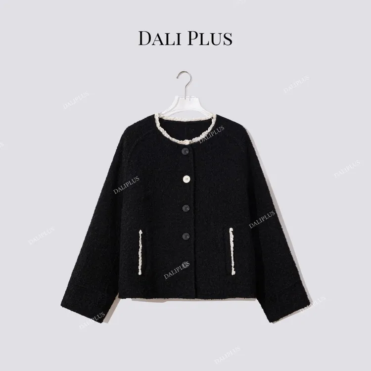 DALI PLUS【苏力羊驼圈圈毛】赫本蕾丝花边短款双面呢外套-D5CK2120