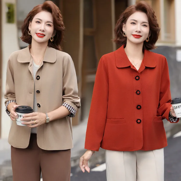 洋气妈妈秋装外套气质短款风衣2025新款中老年女装春秋时尚上衣服
