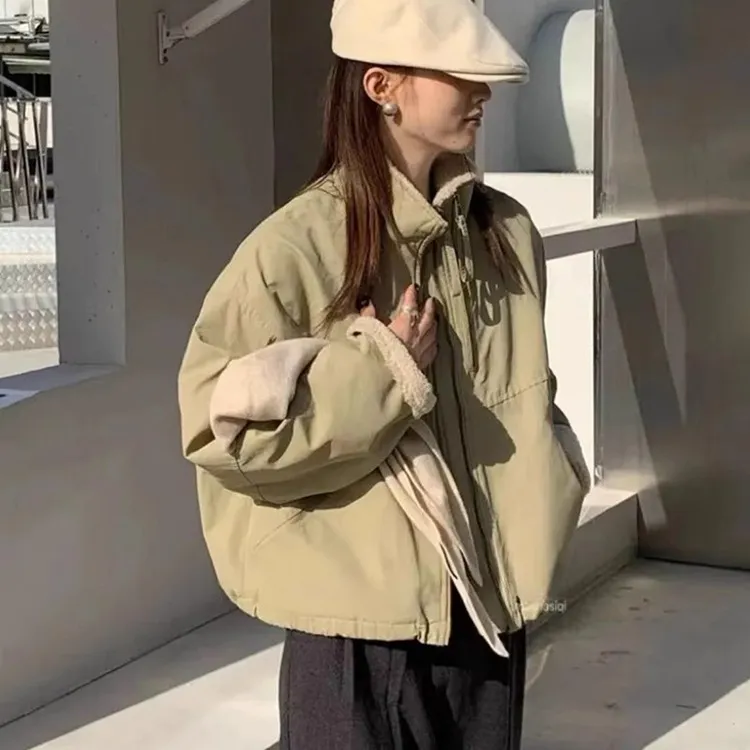 宽松型羊羔毛短款派克服女2025冬款韩系休闲冲锋衣宽松小个子加厚