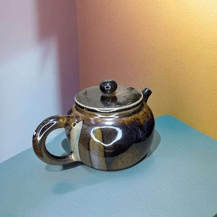 云南建水紫陶柴烧壶微瑕