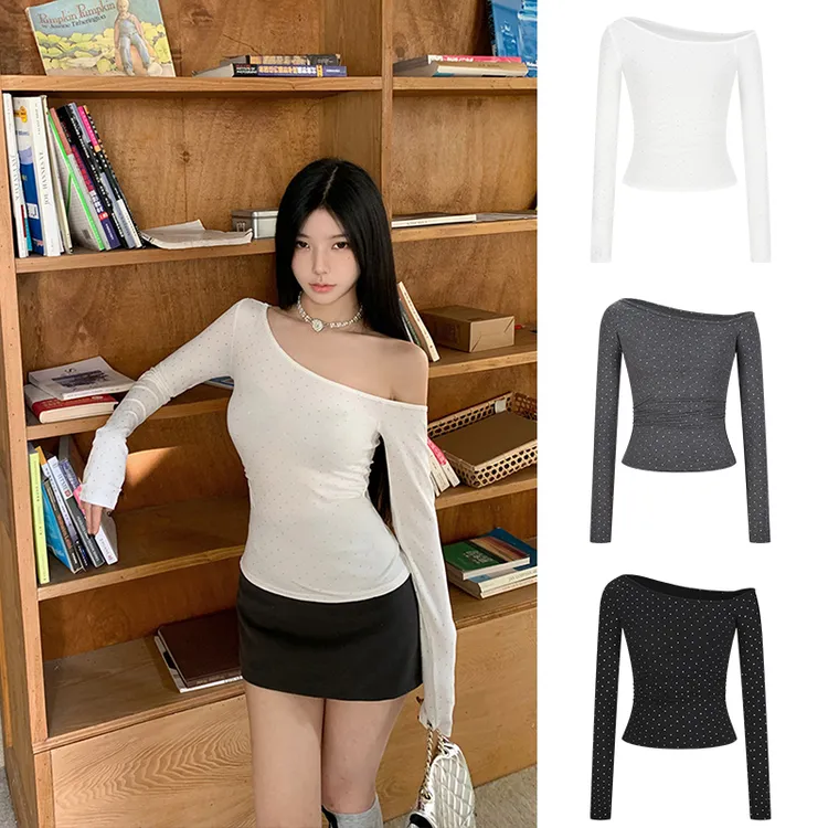 Moses Queen/魔西女王美式烫钻设计斜领露肩长袖T恤纯欲短款上衣