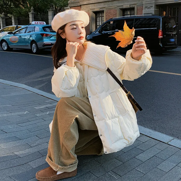 DUCURNO白色娃娃领羽绒服女冬季2025新款学院风宽松轻薄款保暖外