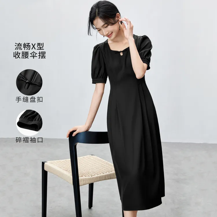 尚都比拉新中式优雅圆领肩部设计腰部碎褶收腰显瘦连衣裙54762